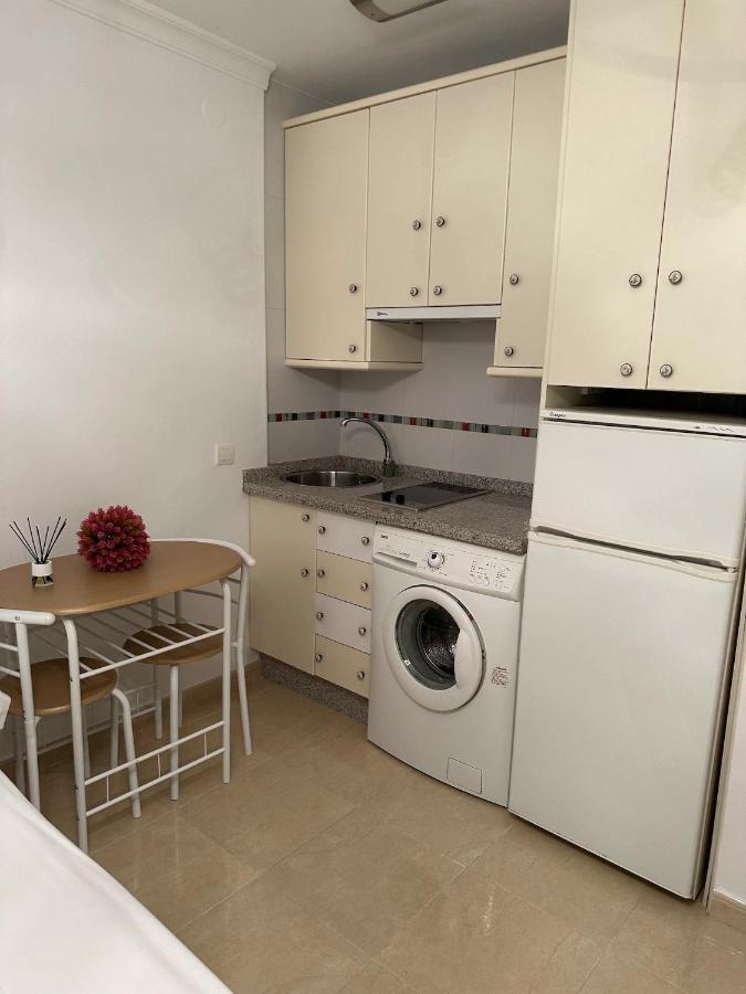 Estudio Turistico En Benalmadena A 200 Mts Del Mar Luaran gambar
