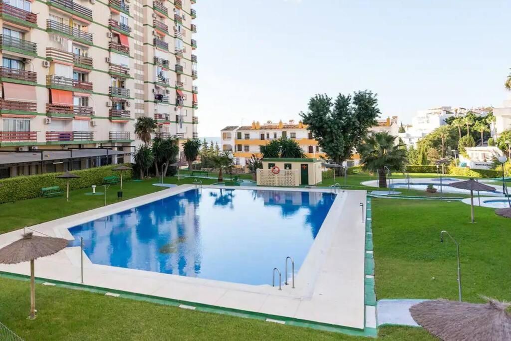 Estudio Turistico En Benalmadena A 200 Mts Del Mar Luaran gambar