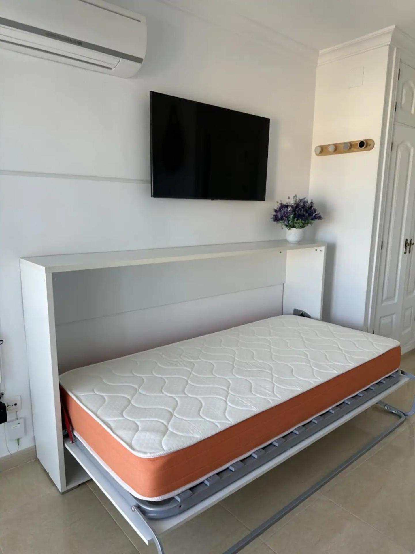 Estudio Turistico En Benalmadena A 200 Mts Del Mar Luaran gambar